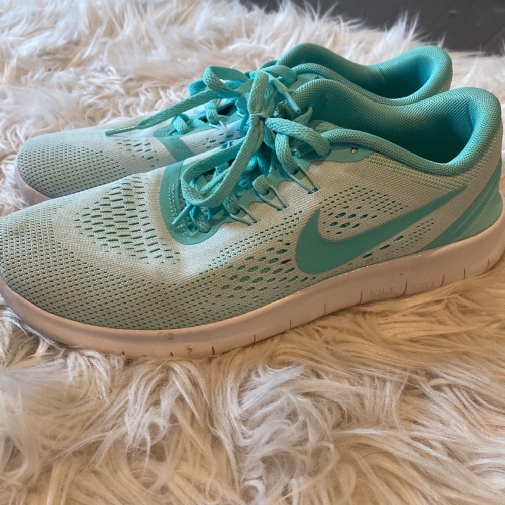 Nike free Run Mint Green Sneakers